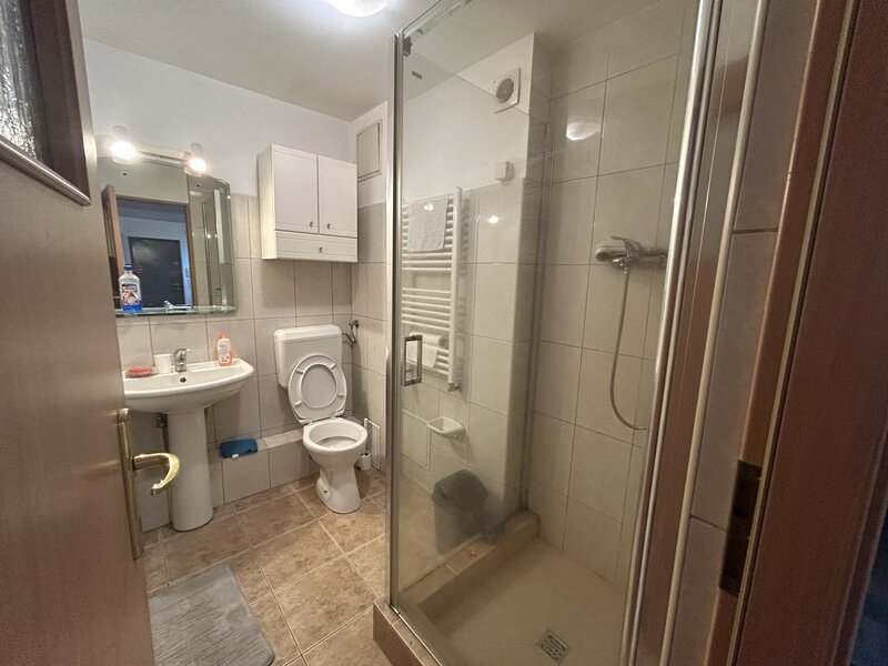 Unirii, 100 m magazin Unirea,