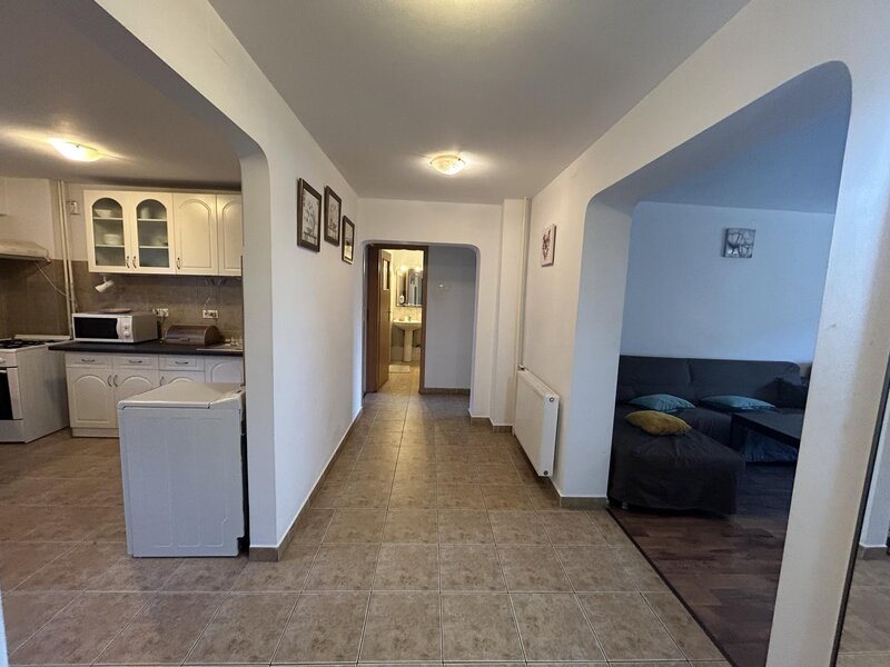 Unirii, 100 m magazin Unirea,
