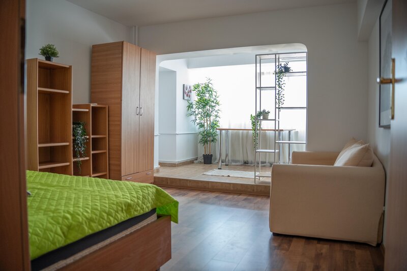 Unirii, 100 m magazin Unirea,